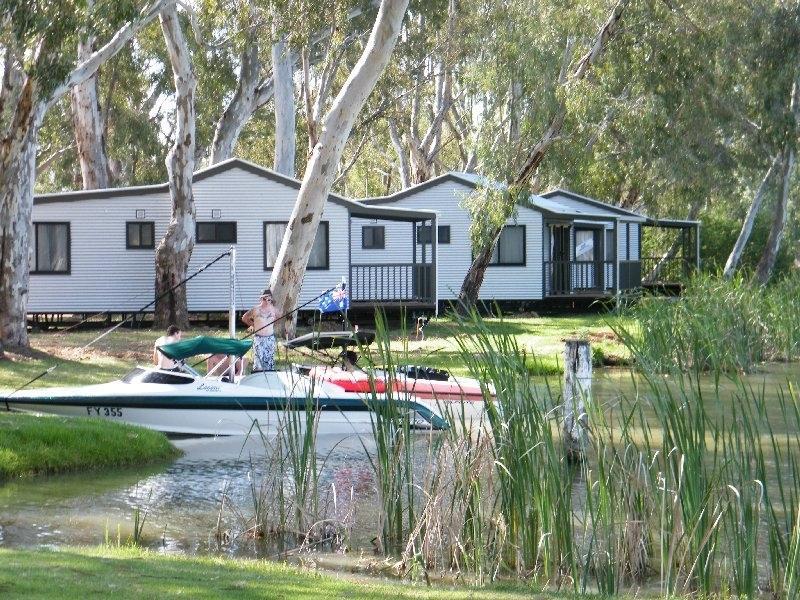 Cohuna Waterfront Holiday Park Экстерьер фото