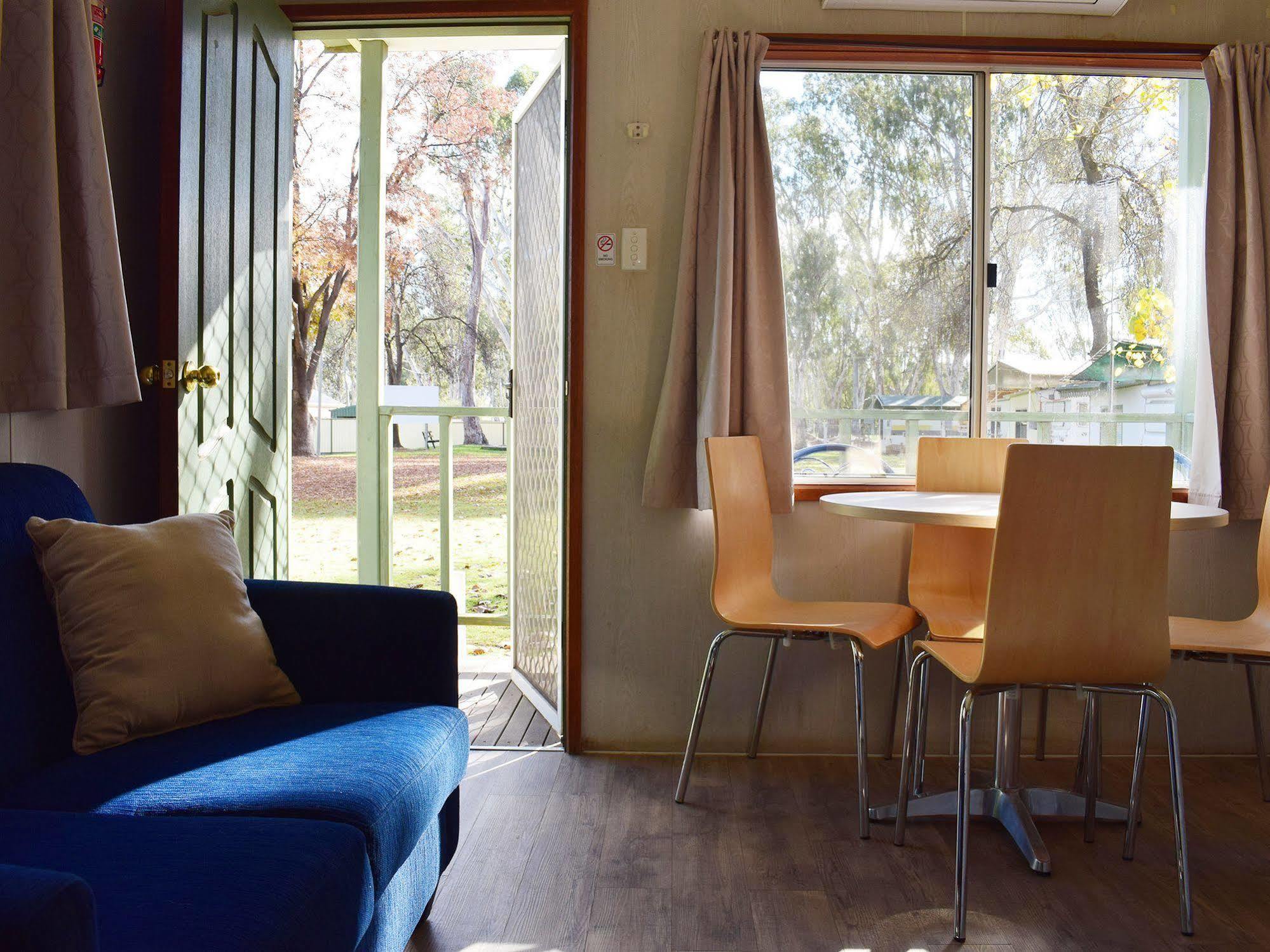 Cohuna Waterfront Holiday Park Экстерьер фото